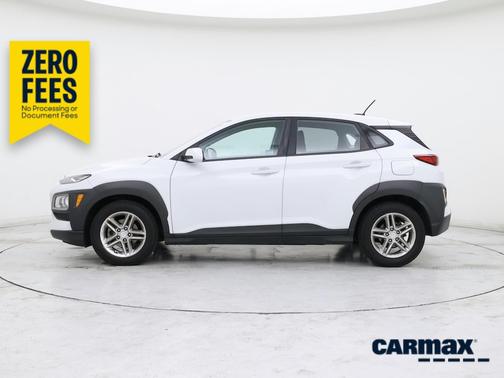 White 2018 Hyundai KONA SE