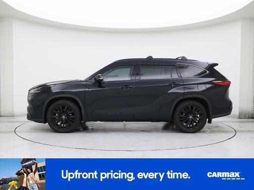 Black 2022 Toyota Highlander Platinum