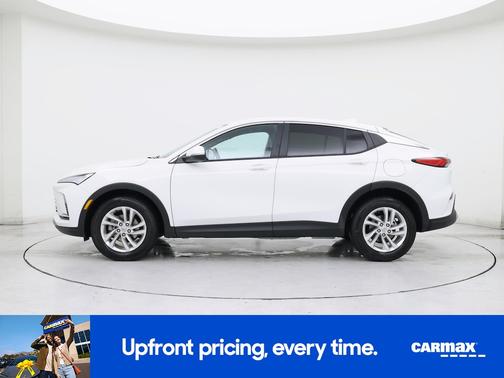 White 2025 Buick Envista Preferred