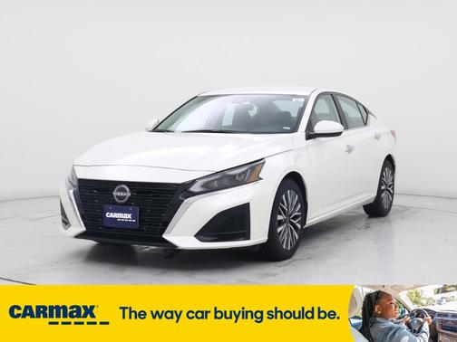 2023 Nissan Altima SV