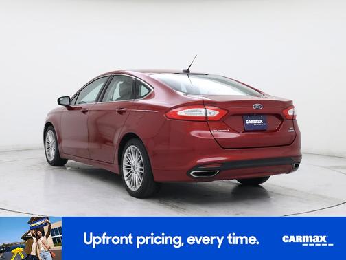 Red 2016 Ford Fusion SE
