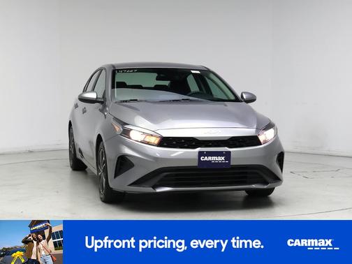 Gray 2024 Kia Forte LXS