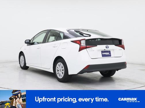 White 2021 Toyota Prius LE