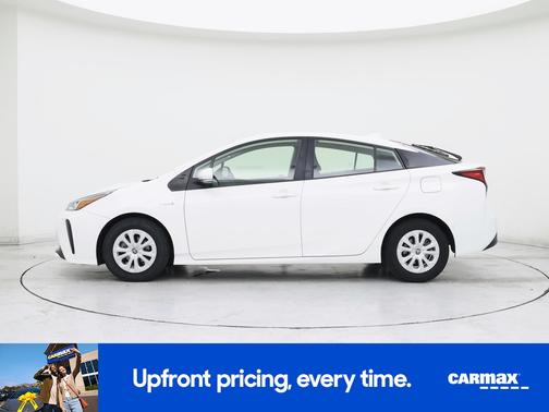 White 2021 Toyota Prius LE