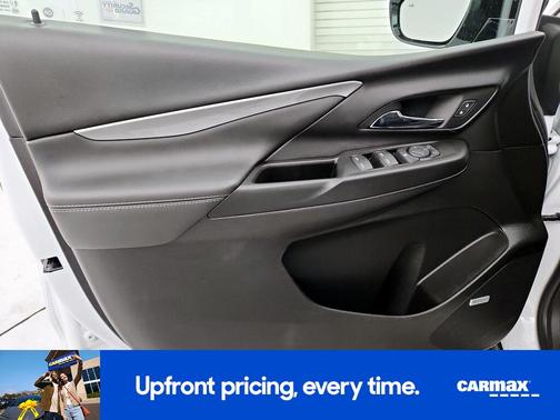 White 2023 Chevrolet Bolt EV 2LT