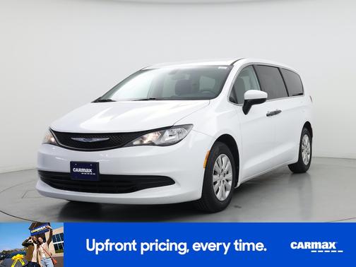 White 2018 Chrysler Pacifica L