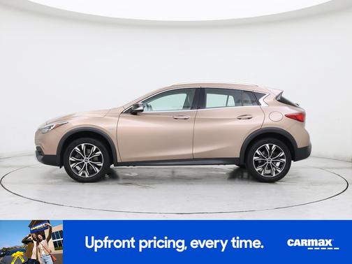 2018 INFINITI QX30 Premium