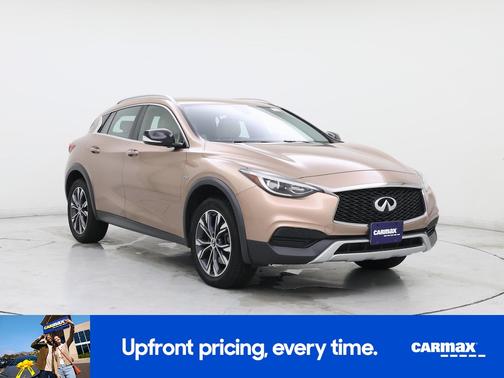 2018 INFINITI QX30 Premium