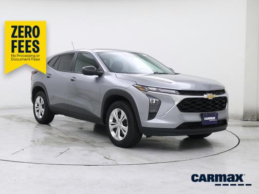 Gray 2025 Chevrolet Trax LT