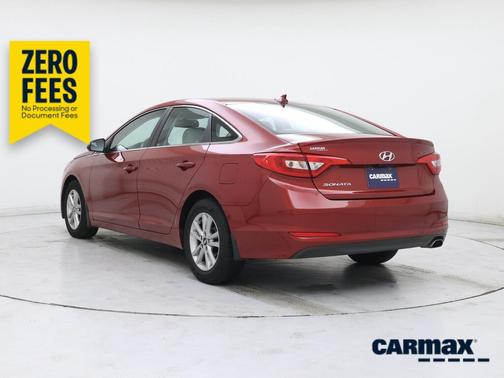 Red 2015 Hyundai SONATA SE
