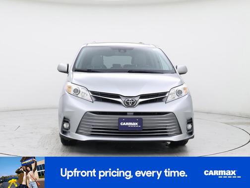 2019 Toyota Sienna XLE