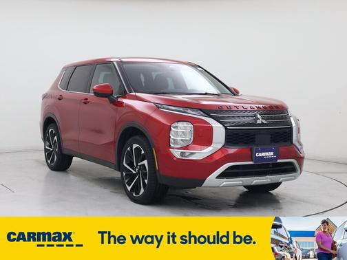 2023 Mitsubishi Outlander SE