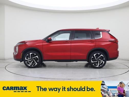 2023 Mitsubishi Outlander SE