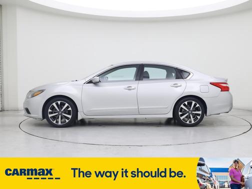 2016 Nissan Altima SR