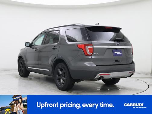 Gray 2016 Ford Explorer XLT