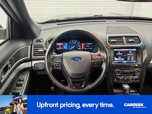 Gray 2016 Ford Explorer XLT