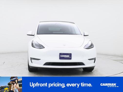 White 2023 Tesla Model Y Long Range