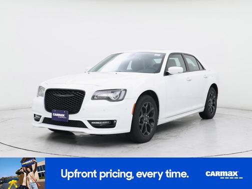 2023 Chrysler 300 Touring L