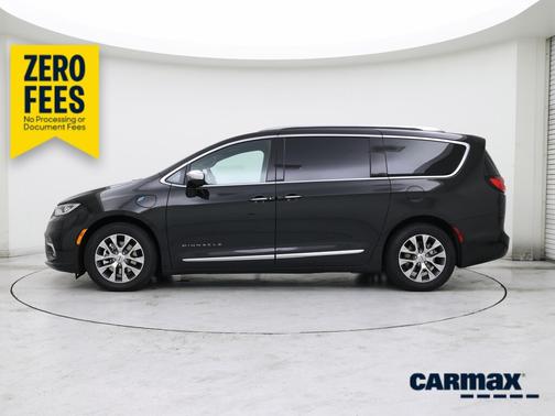 Black 2023 Chrysler Pacifica Hybrid Pinnacle