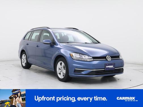Blue 2018 Volkswagen Golf SE