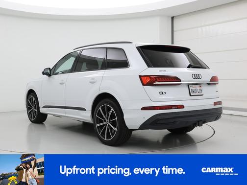 White 2021 Audi Q7 Premium Plus