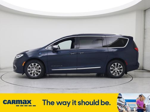 2022 Chrysler Pacifica Hybrid Pinnacle