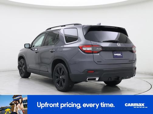 Gray 2025 Honda Pilot Black Edition
