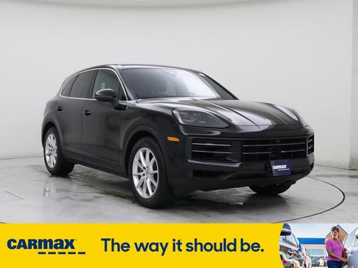 2024 Porsche Cayenne Base (Tiptronic)