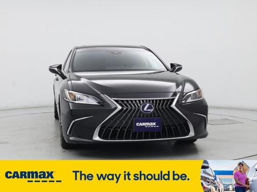2022 Lexus ES 300h