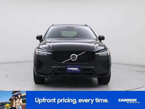 2024 Volvo XC60 Recharge Plug-In Hybrid T8 Ultimate Dark Theme