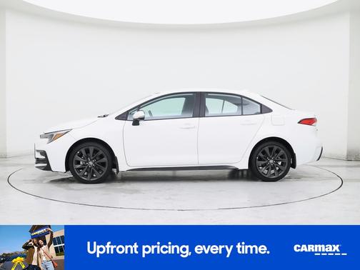 White 2025 Toyota Corolla SE