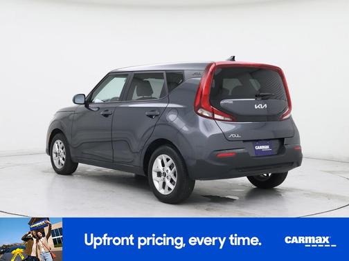 Gray 2022 Kia Soul LX