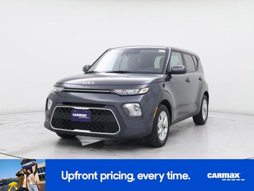 Gray 2022 Kia Soul LX