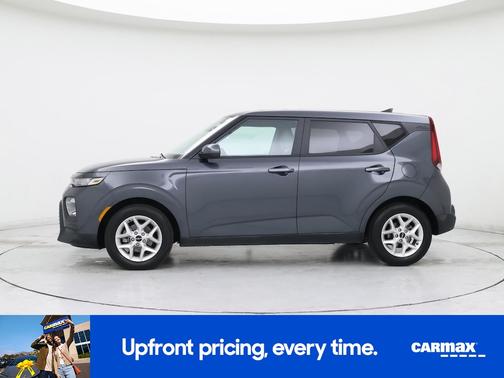 Gray 2022 Kia Soul LX