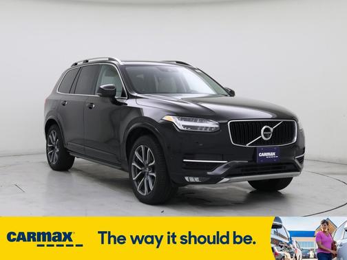 2017 Volvo XC90 T6 Momentum