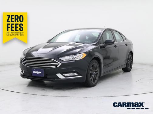 Black 2018 Ford Fusion SE