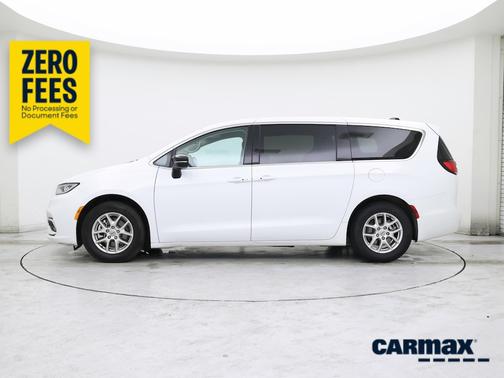 White 2024 Chrysler Pacifica Touring L