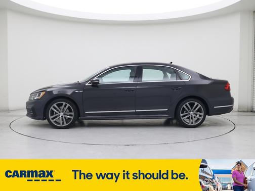 2017 Volkswagen Passat R-Line