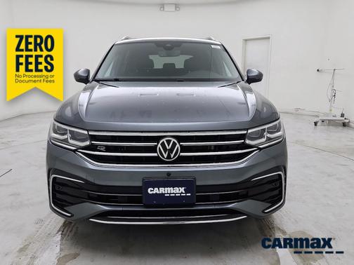 Gray 2022 Volkswagen Tiguan SEL R-Line