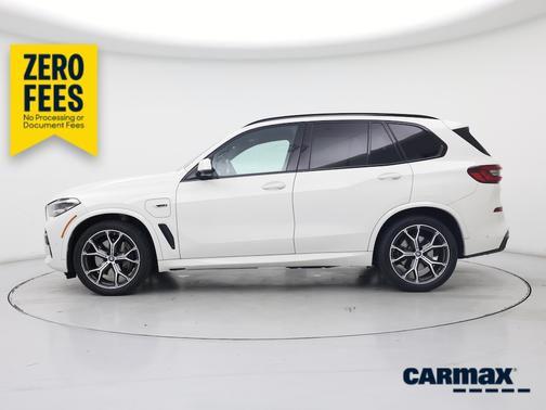 White 2023 BMW X5 PHEV XDrive45e