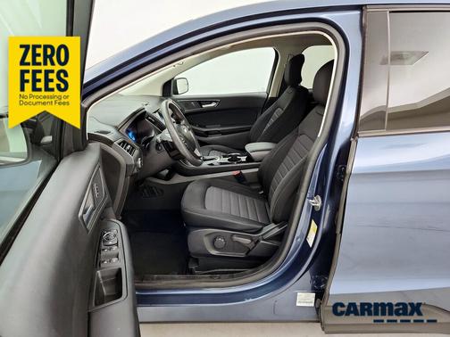 Blue 2018 Ford Edge SE