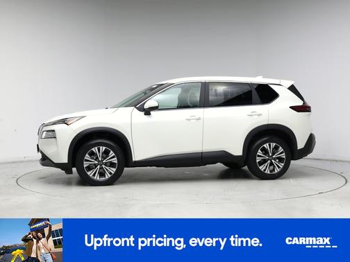 White 2022 Nissan Rogue SV