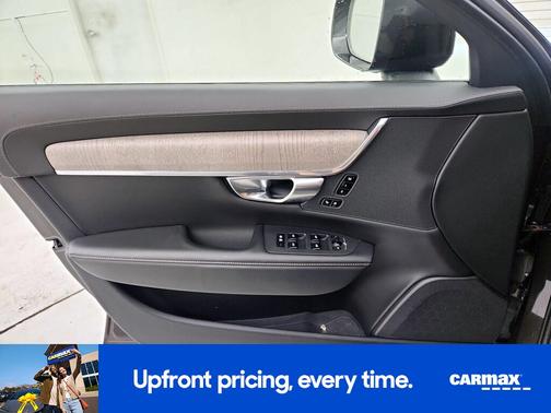 2022 Volvo V90 Cross Country B6