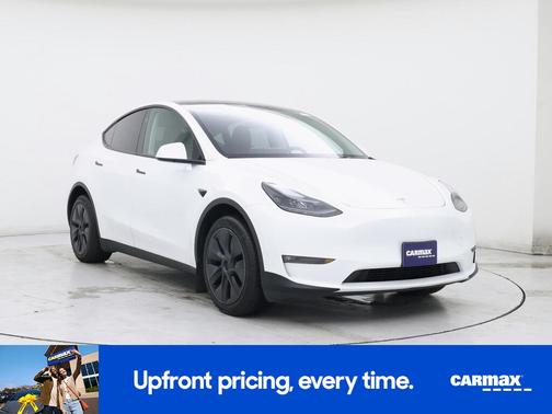 White 2024 Tesla Model Y Long Range
