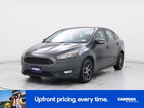 Gray 2017 Ford Focus SEL