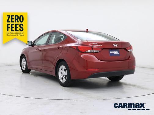 Red 2015 Hyundai ELANTRA SE