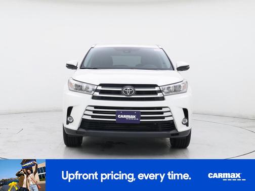 White 2019 Toyota Highlander Limited