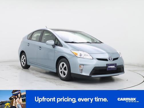 Green 2014 Toyota Prius Five