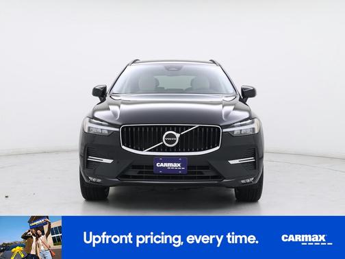 2022 Volvo XC60 B5 Momentum