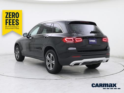 Black 2022 Mercedes-Benz GLC 300